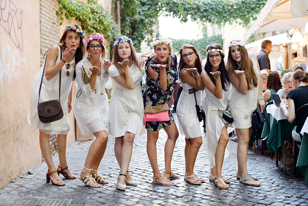 bachelorette party with pix