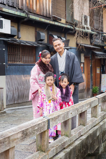 Kyoto photographers, Yoshi
